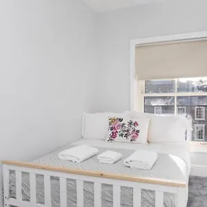https://station-view-apartment.yorkshirehotels.net