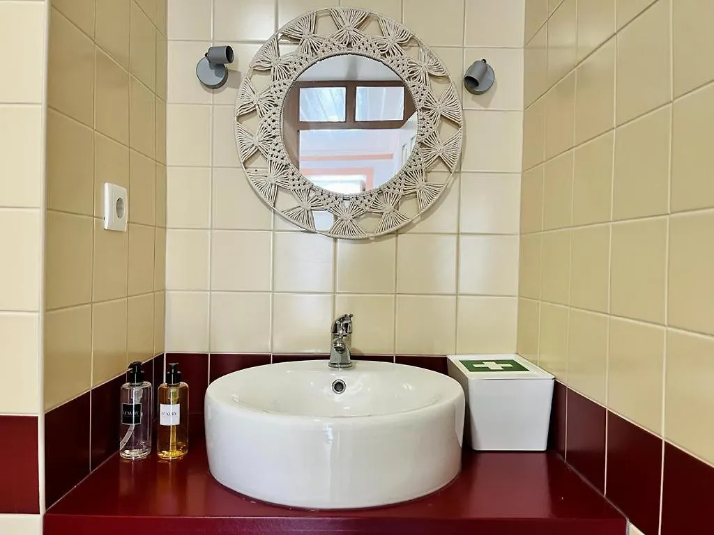 Apartamento Casa Rosa Com Ac Coímbra